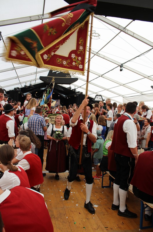 n_Fahneneinzug Bild-141 - IMG_4099.jpg